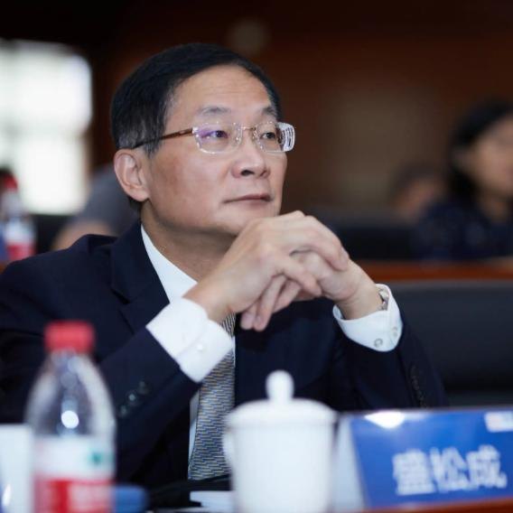 盛松成：新旧动能转换下的融资结构变迁及对货币政策的思考